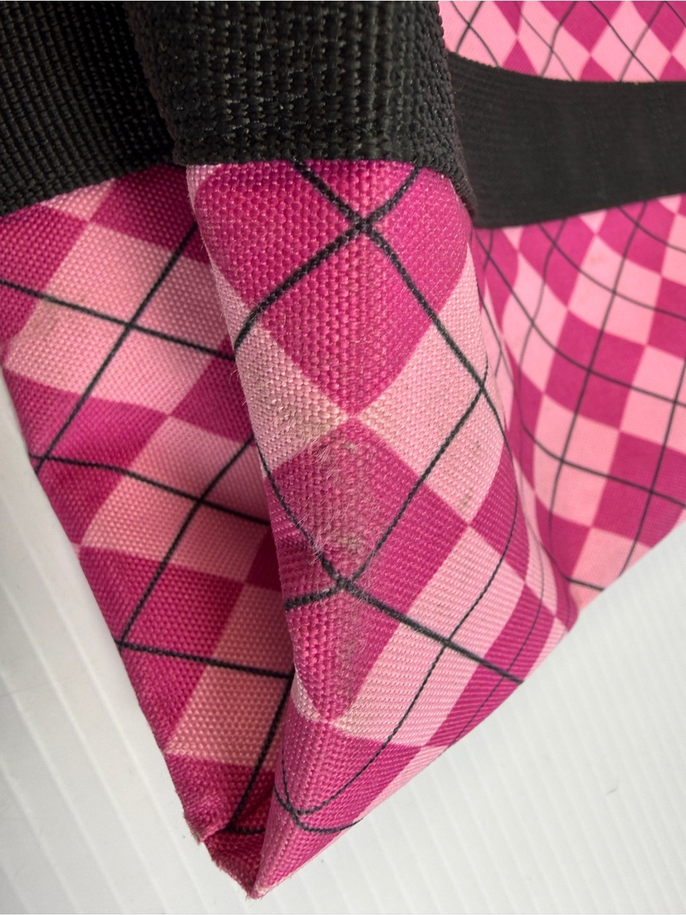 Dickies Pink Argyle Pattern Tote with Black Straps - Picture 9 of 9